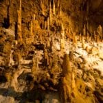 Grotte di Toirano: trekking e storia
